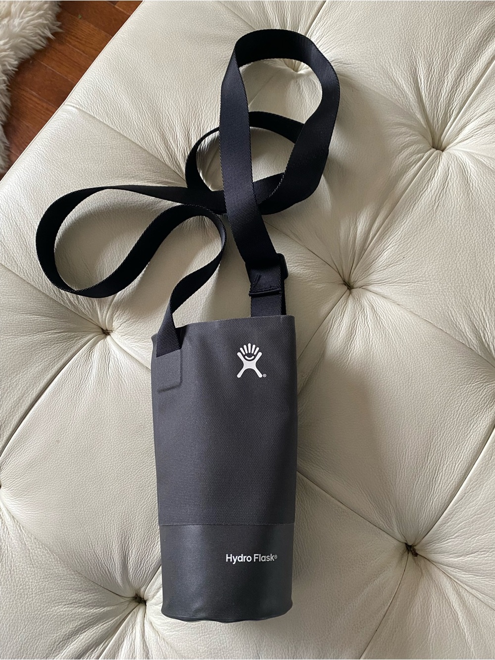 Hydro Flask Black Bottle Sling with Adjustable Strap